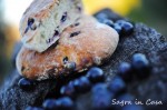 bread with grapes